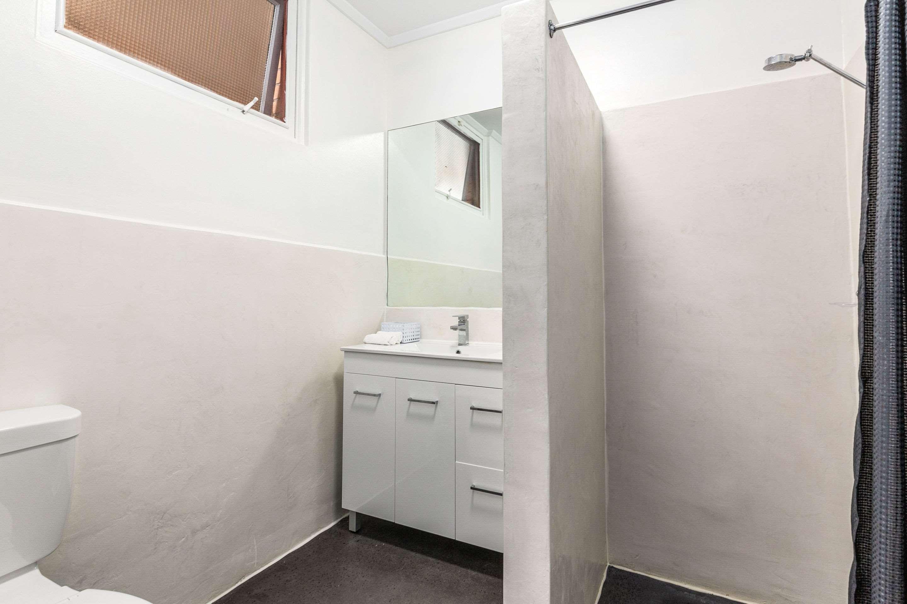 Comfort Glenelg